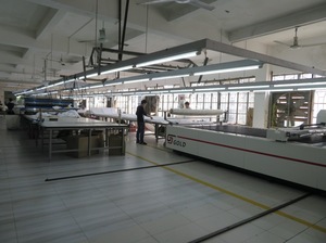 骏韬服饰裁床1
Cutting bed